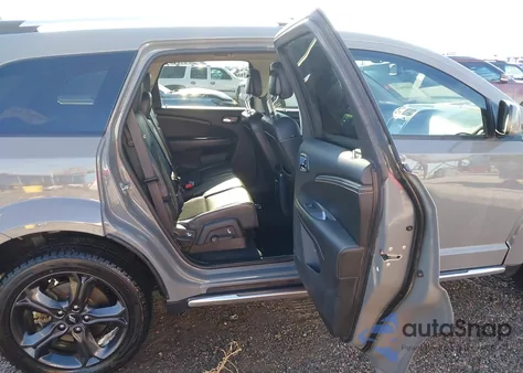 2019 Dodge Journey Crossroad Awd from USA, damaged, VIN 3C4PDDGG6KT720891